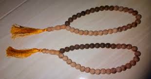 Tasbih kayu stigi